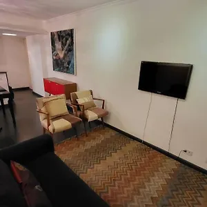 Apartamento Pratico Com Otima Localizacao. Apartamento